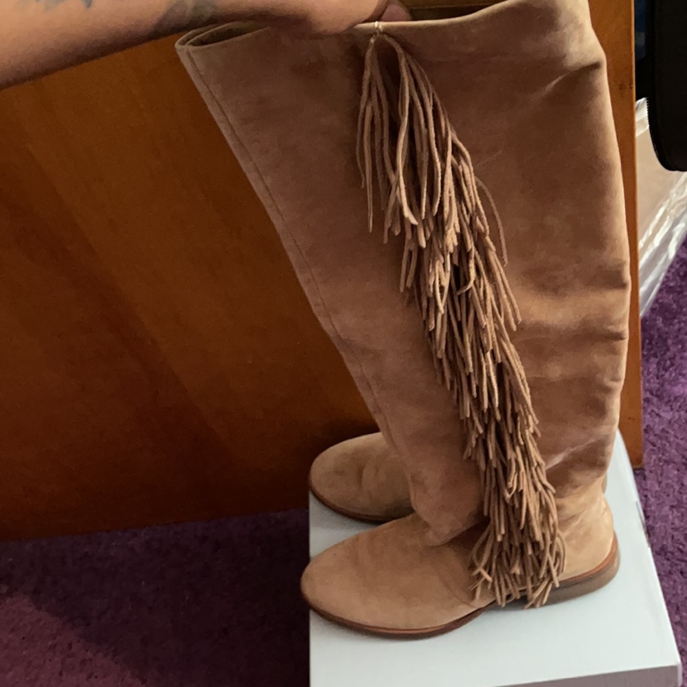 tall boot - Picture 3 of 6